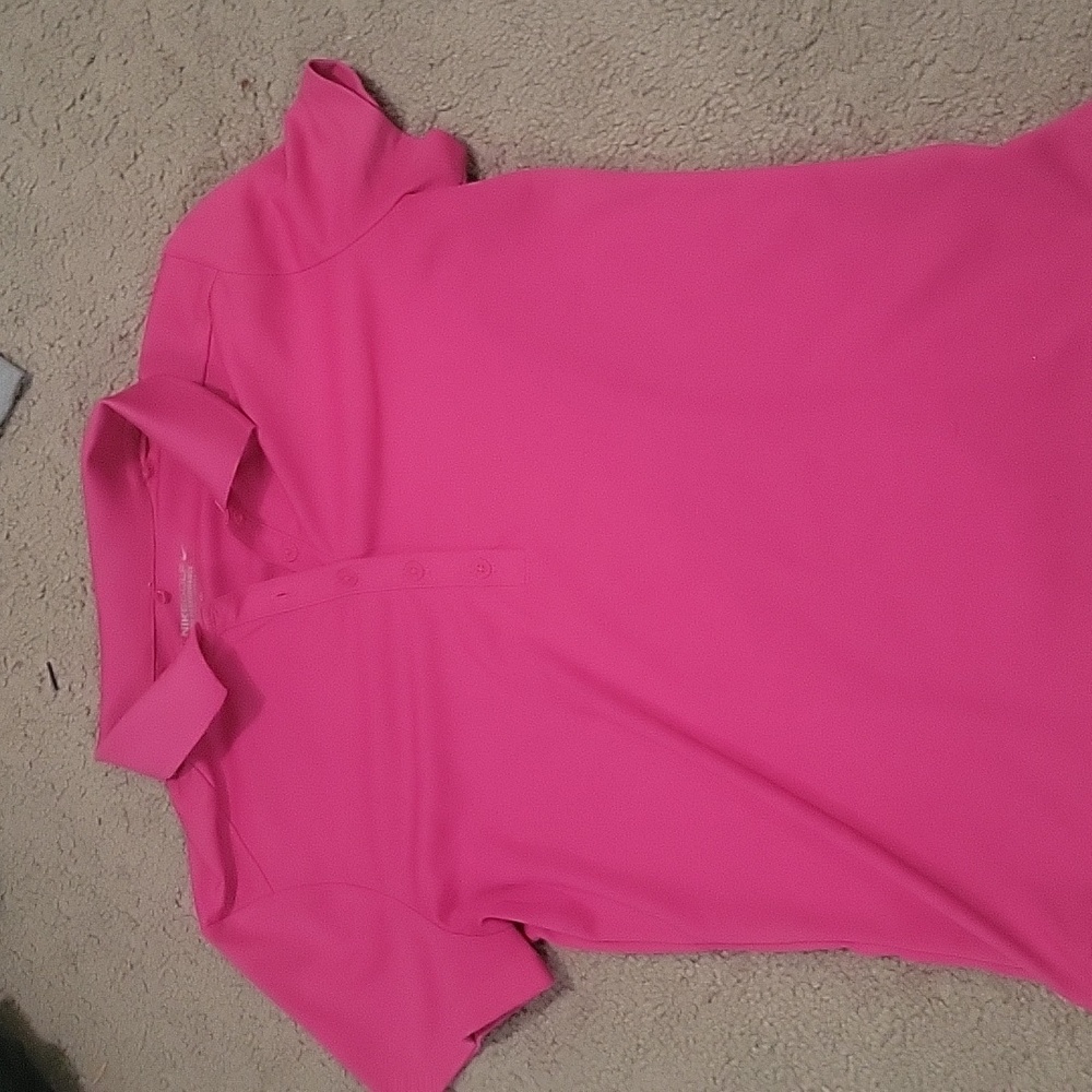 Nike golf top